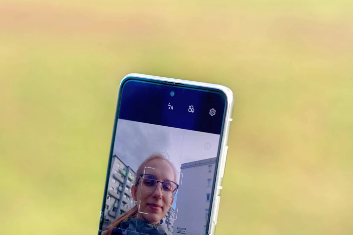 Huawei P50 Pocket 13