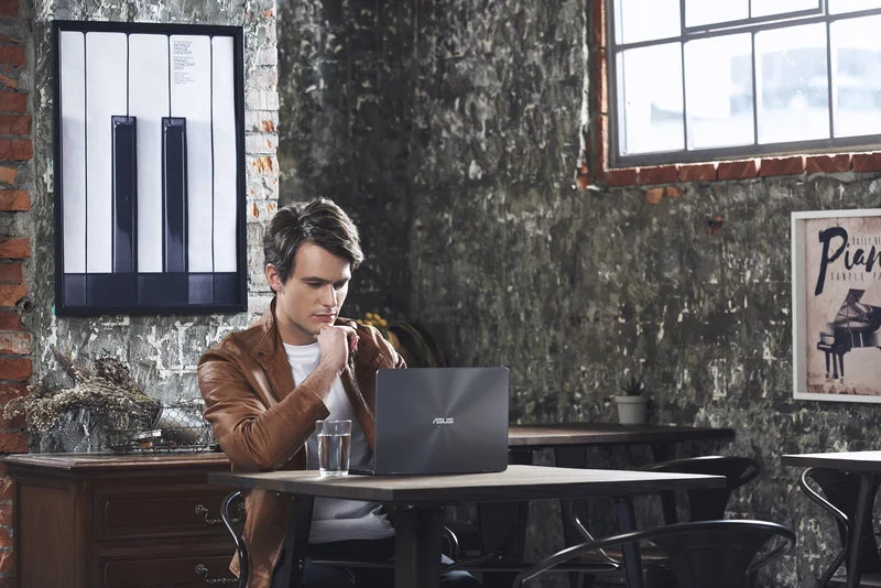 preview Adams 44964 ź Ęę