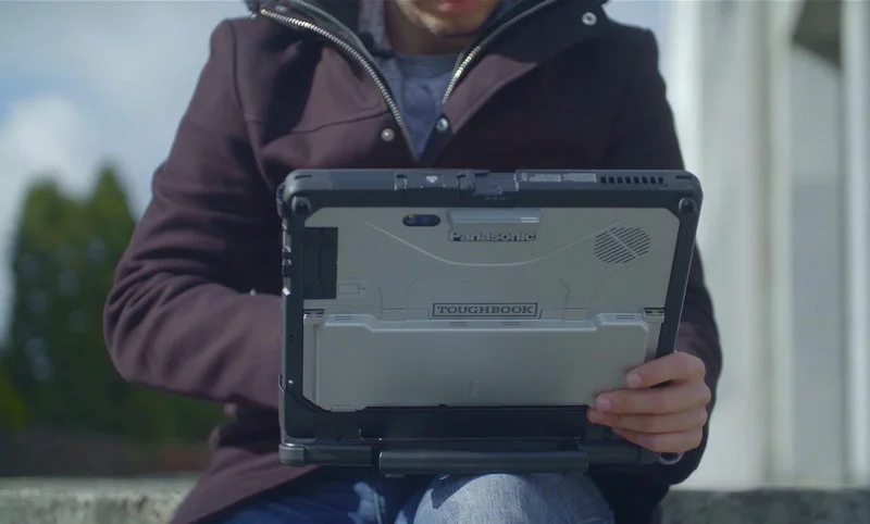 Panasonic TOUGHBOOK CF-33 praca