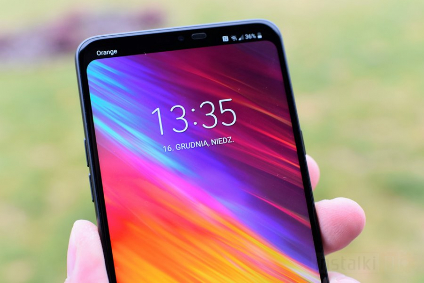 LG G7 Fit 6