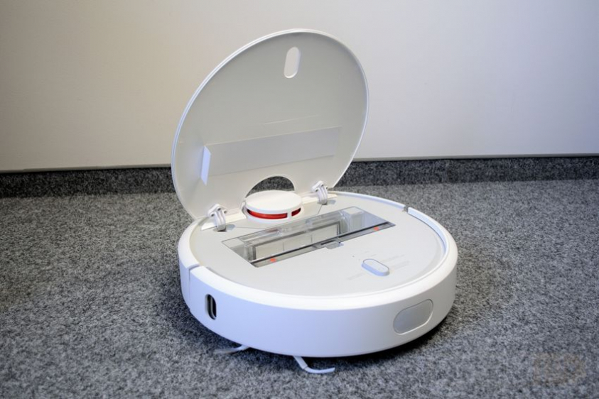 Mi Robot Vacuum Cleaner 8