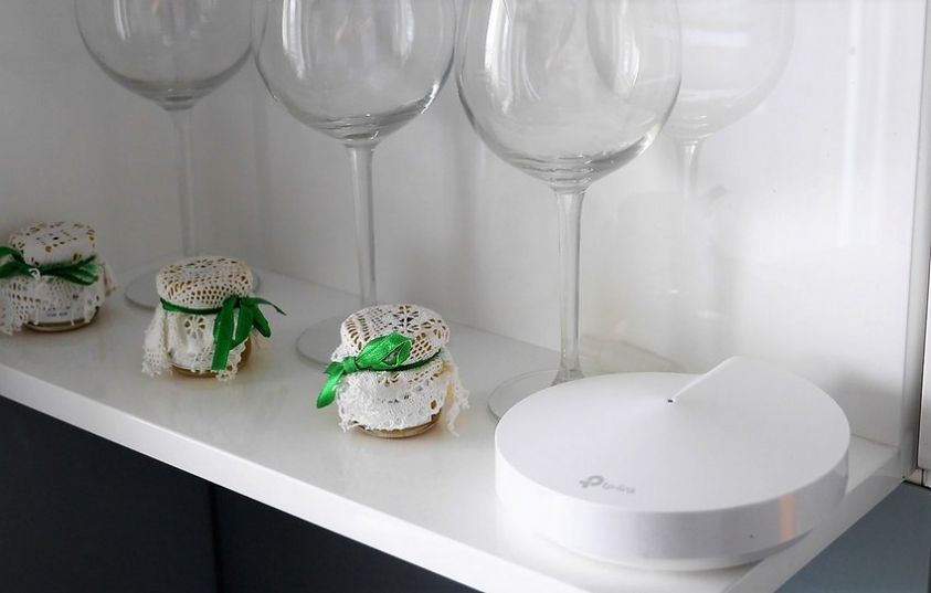 TP-Link Deco M9 Plus 1