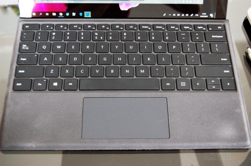 Surface Pro 6 Klawiatura