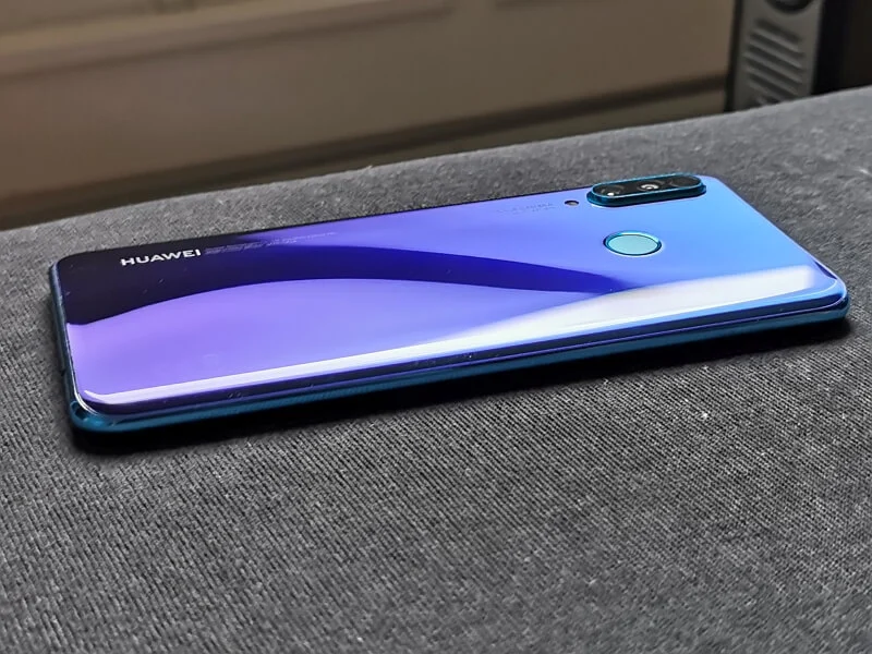 Mi 9 SE vs P30 Lite 11