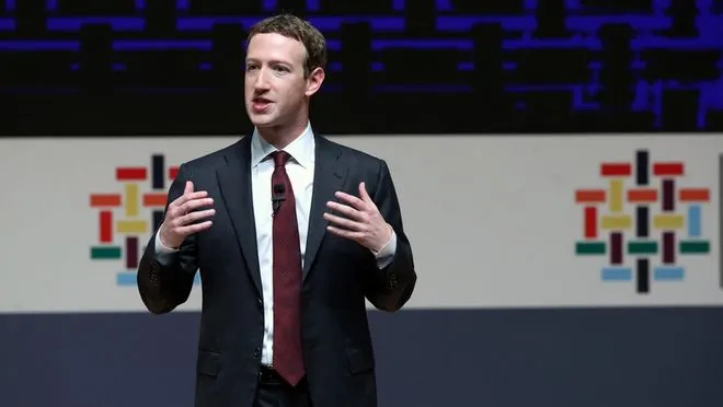 Grupa inwestorów naciska na odejście Zuckerberga