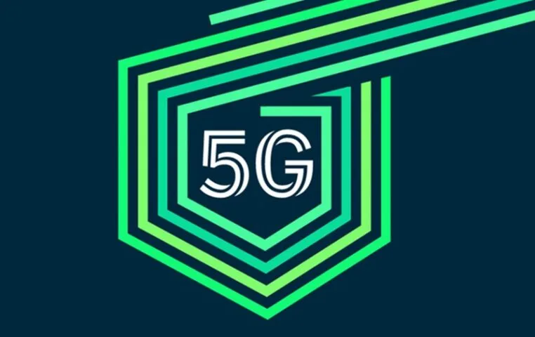 Prawdziwe 5G w Plusie to same zalety. Sprawdź, dlaczego warto korzystać z sieci nowej generacji