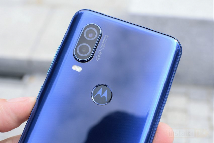 Motorola One Vision 4