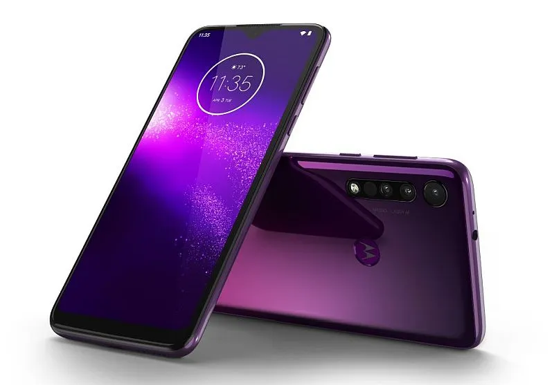 Moto One Macro 1