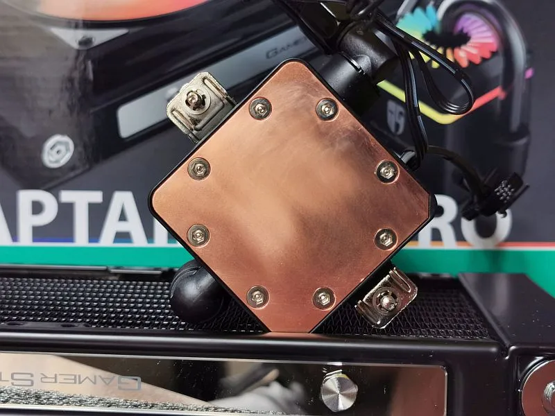 Deepcool Captain 240 PRO 9