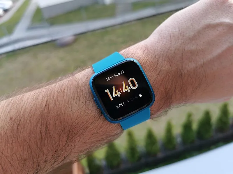 Fitbit Versa Lite 1
