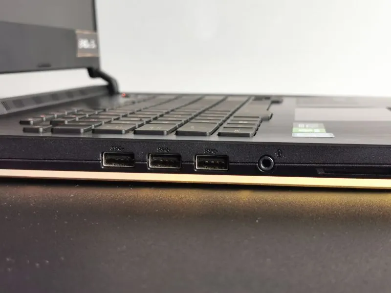 Asus ROG Strix Hero III 15