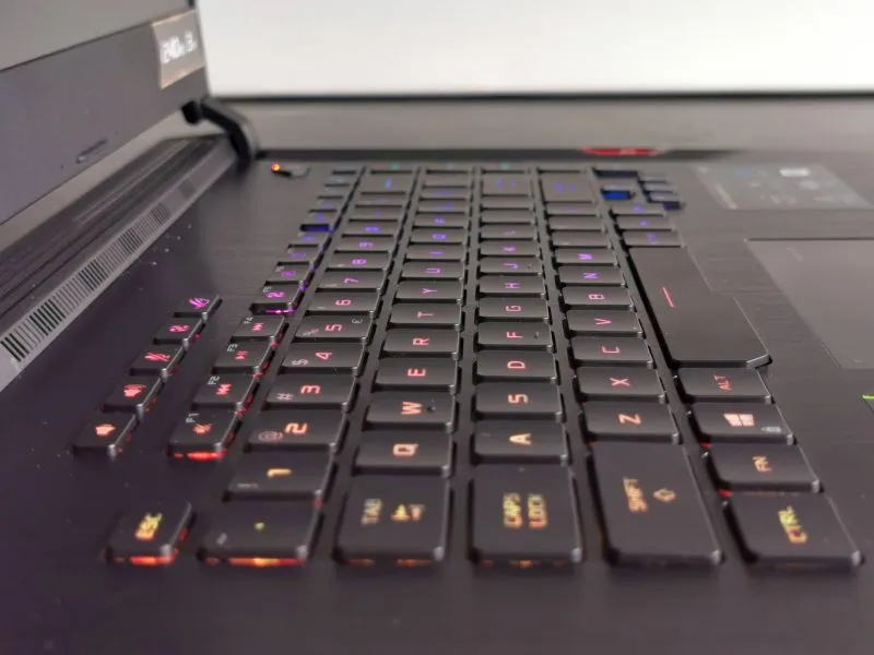 Asus ROG Strix Hero III 8