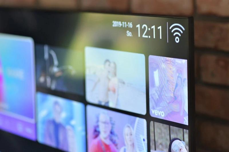 Kiano FrameLess TV 50 3