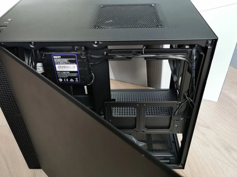 NZXT H210i recenzja 17