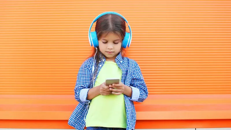 dziecko smartfon