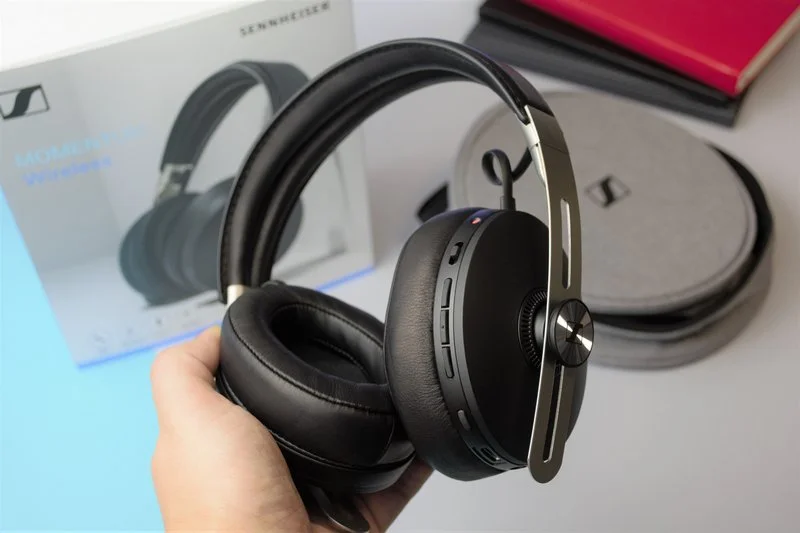 Sennheiser Momentum 3 Wireless 9