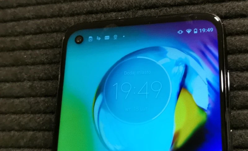 Moto G8 Power 3