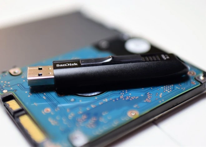 SanDisk Extreme Go USB 2