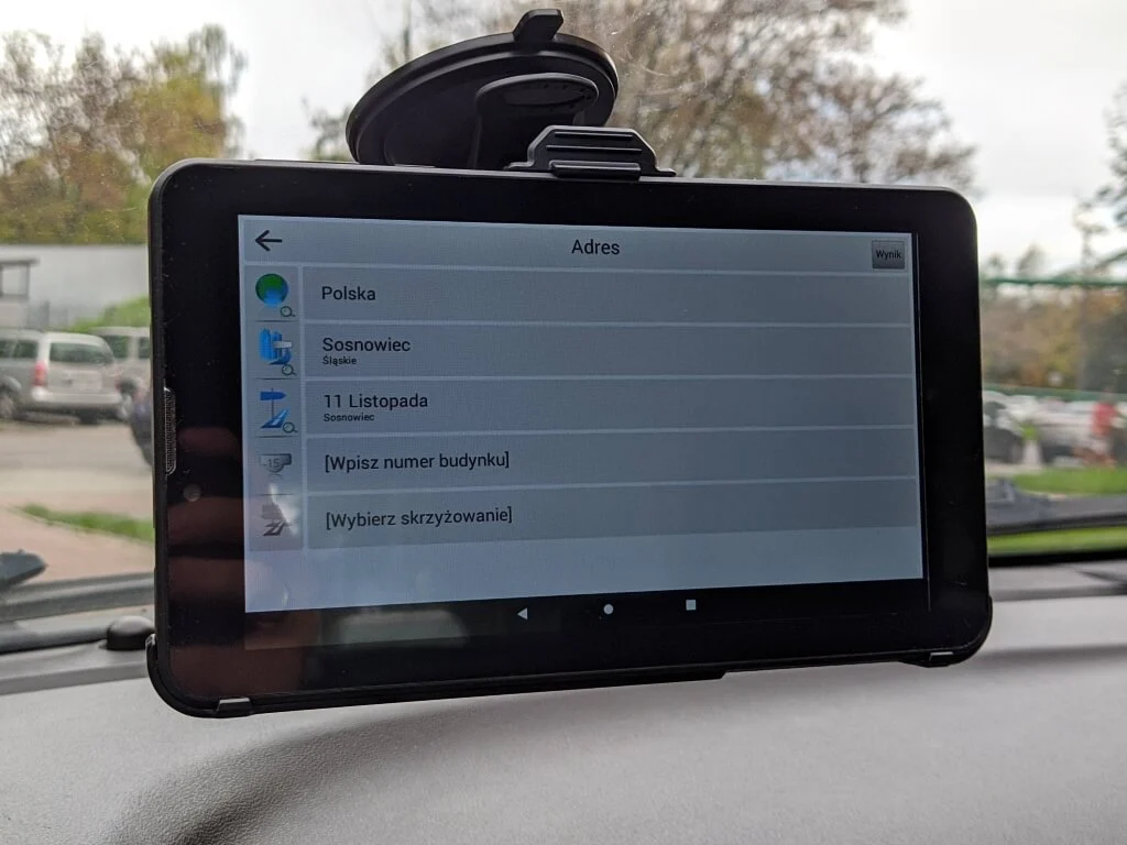 tablet nawigacja navitel t505 pro 20201009 133151 Średni