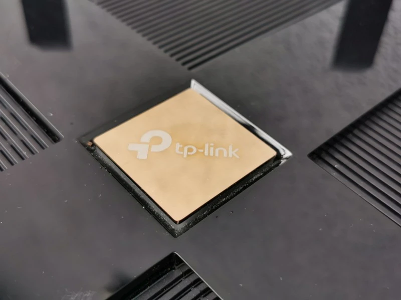 TP-Link Archer AX6000 3