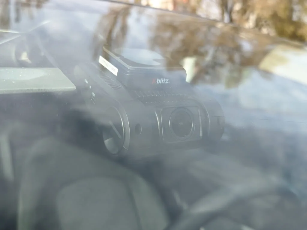 Rejestrator Xblitz S5 Duo 20201122 120115 Sredni