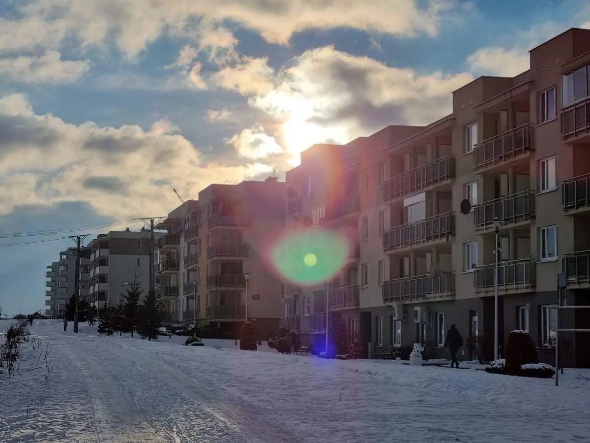 aparat z teleobiektywem 1