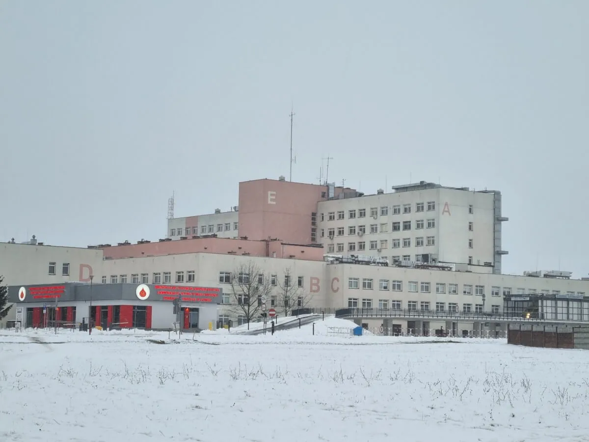 aparat z teleobiektywem