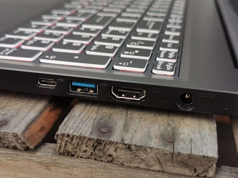 Hyperbook R15 Zen 10