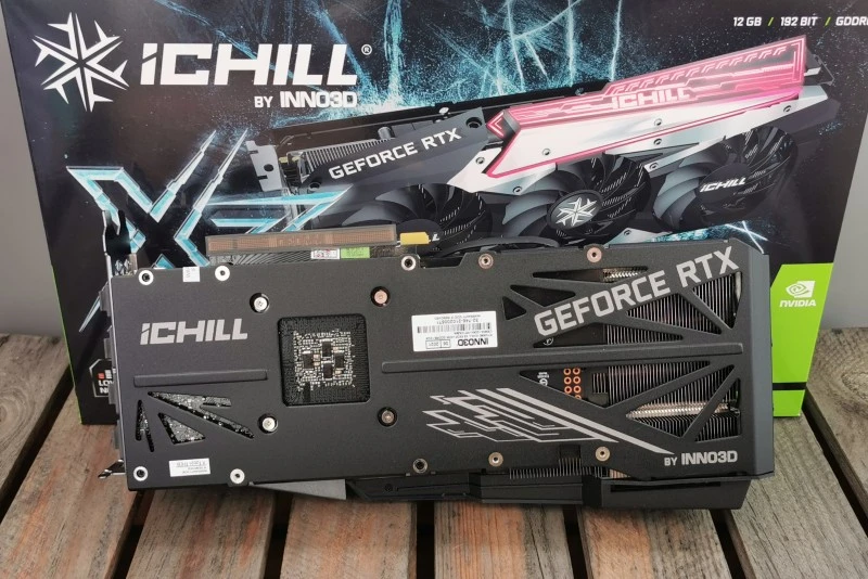 Inno3D RTX 3060 iChill X3 RED 7