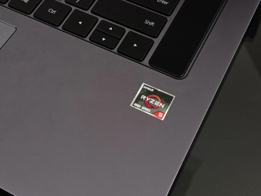 Huawei D16 20210322113453 sredni