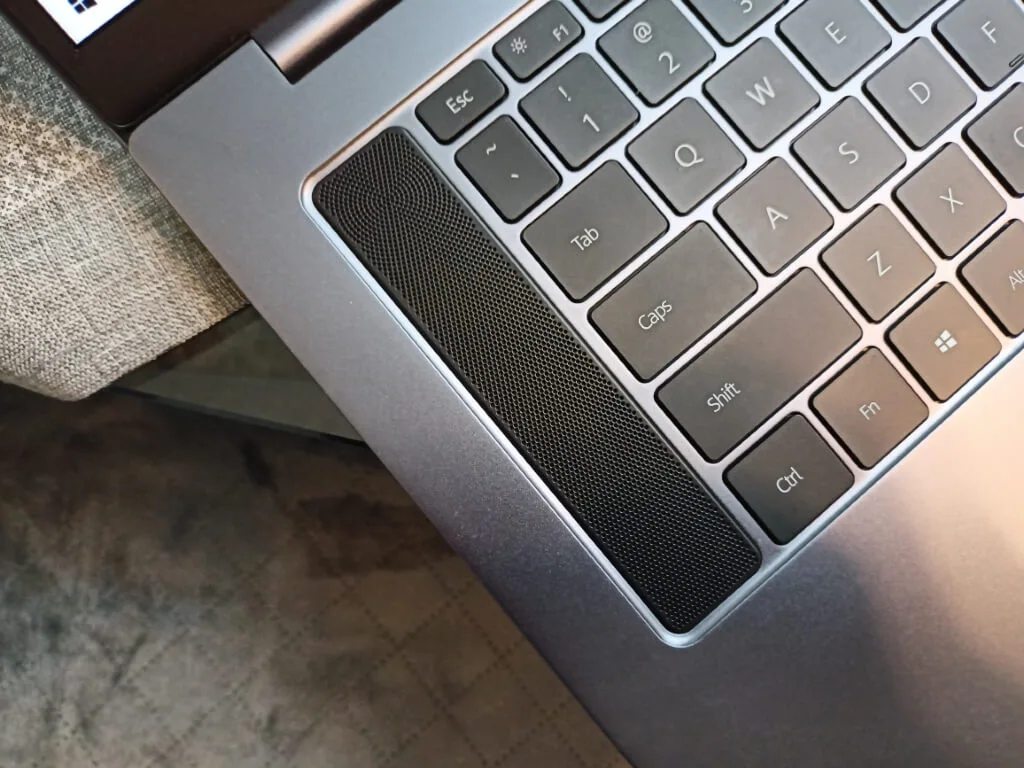 Huawei D16 20210323125826 sredni