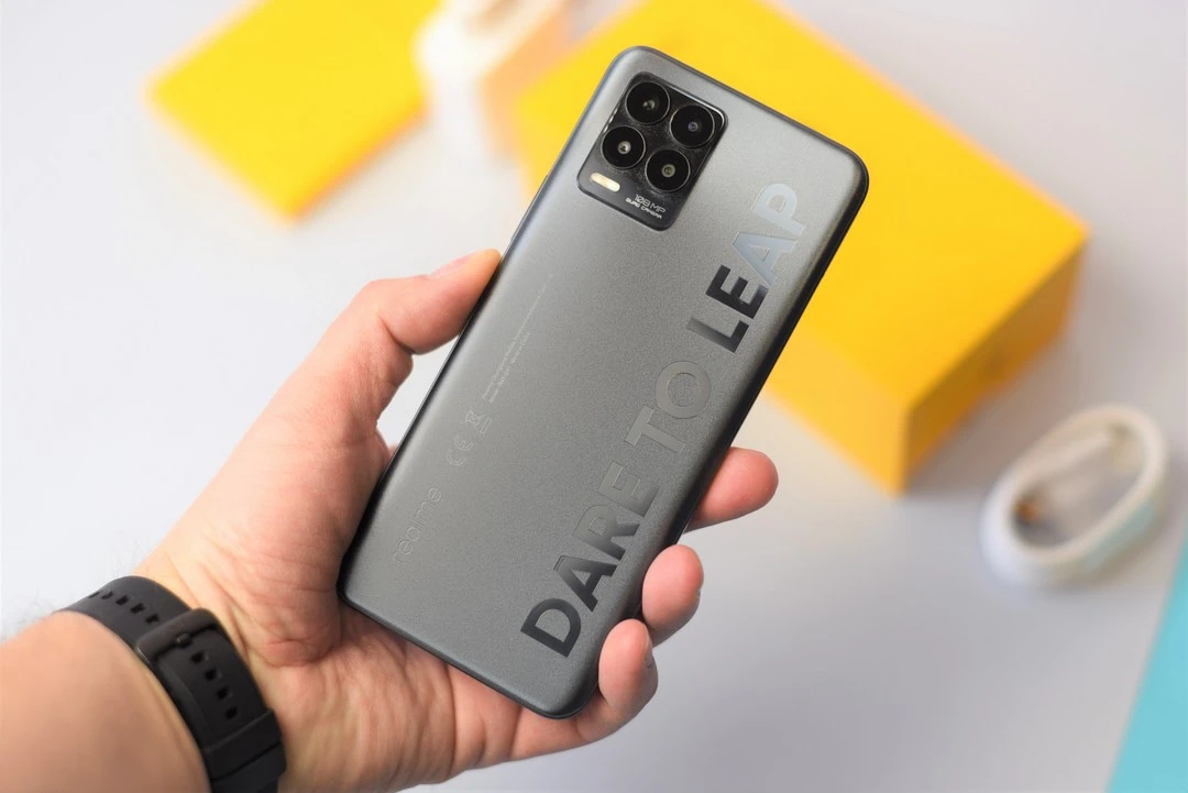 Realme 8 Pro 13