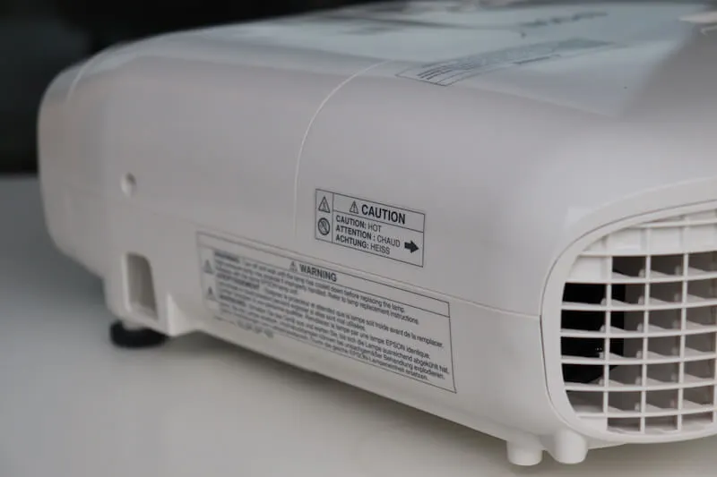 Test projektora Epson EH-TW5700