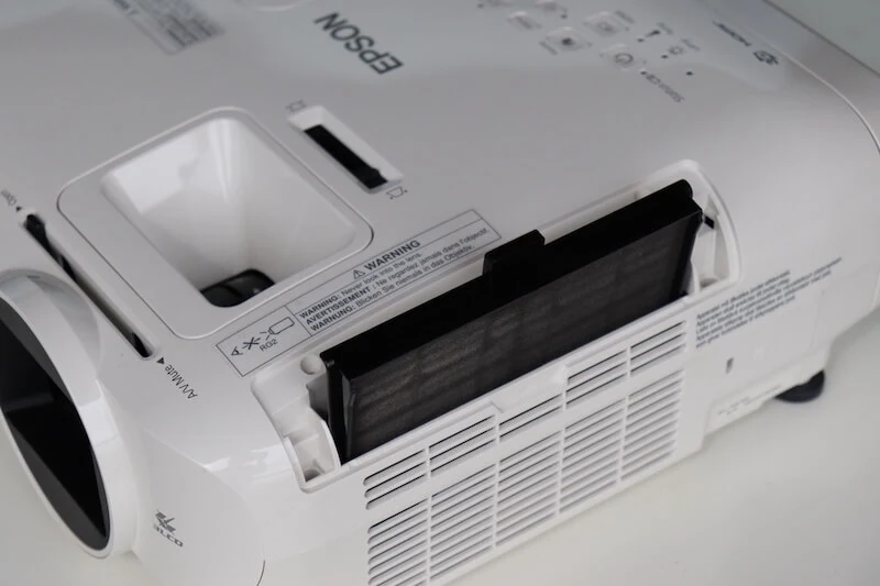 Test projektora Epson EH-TW5700