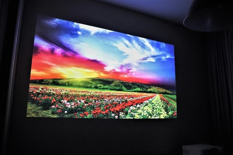 Test projektora Epson EH-TW5700