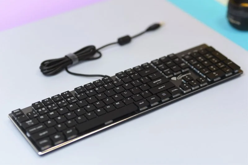 Genesis Thor 420 RGB