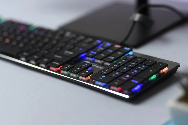 Genesis Thor 420 RGB