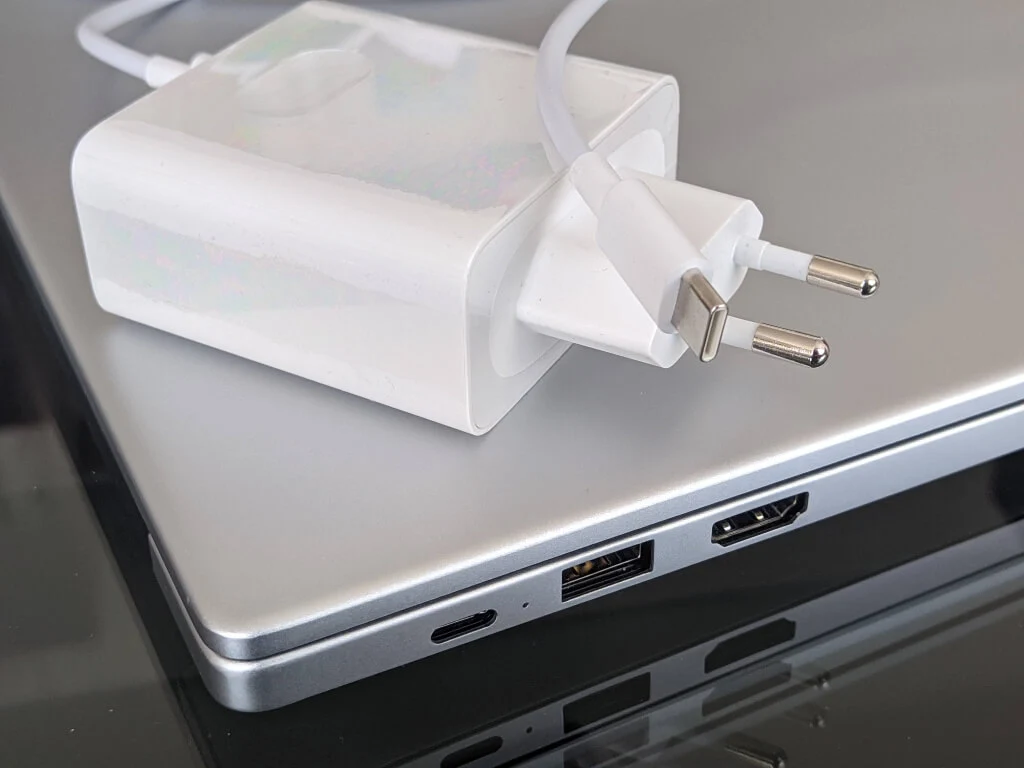 Huawei D15 20210528 092238206 sredni