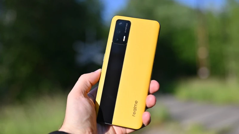 realme GT 3