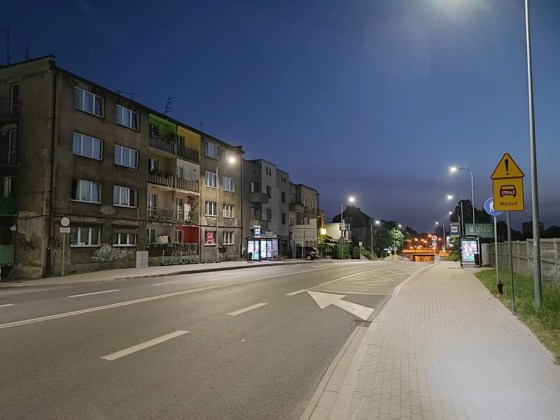 Xiaomi Mi 11i - glowny noc 2