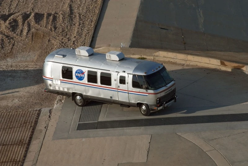 astrovan-1