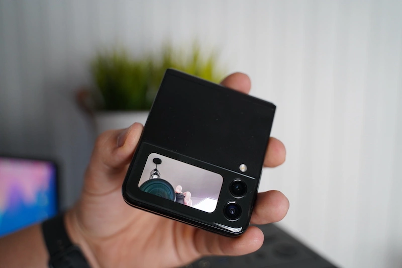 Samsung Galaxy Z Flip3