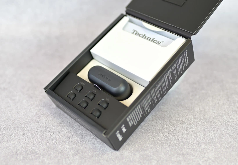 Technics EAH-AZ40 02