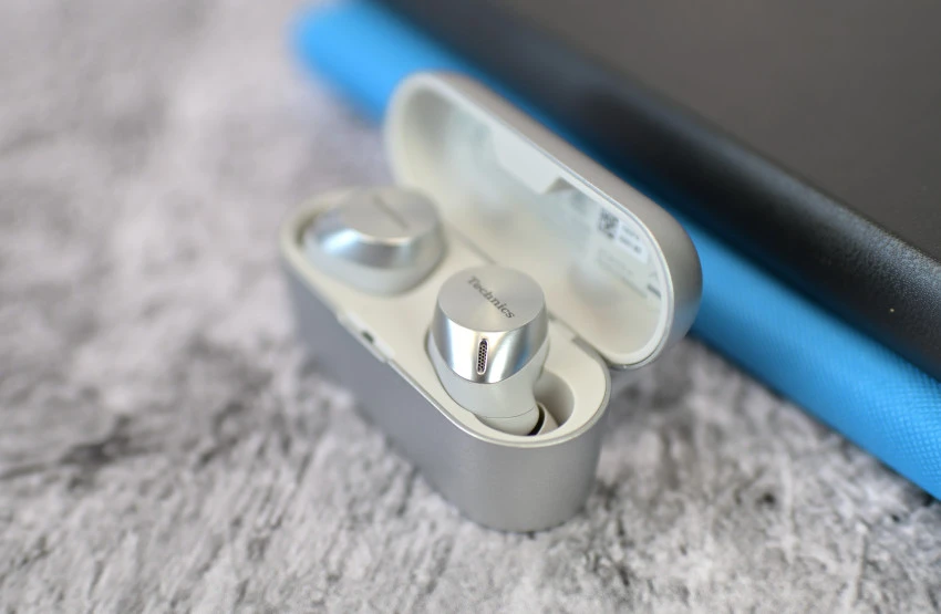 Technics EAH-AZ60 05