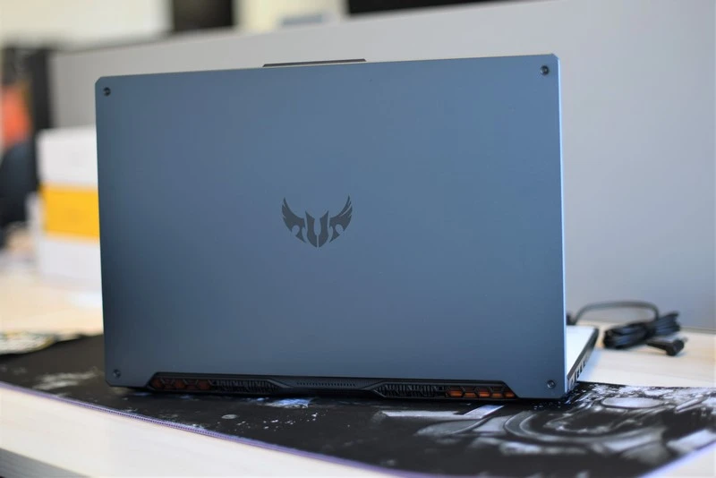 Laptopy TUF Gaming A15 i A17 z procesorami AMD Ryzen debiutują w Polsce. To rozsądna i niedroga propozycja dla graczy