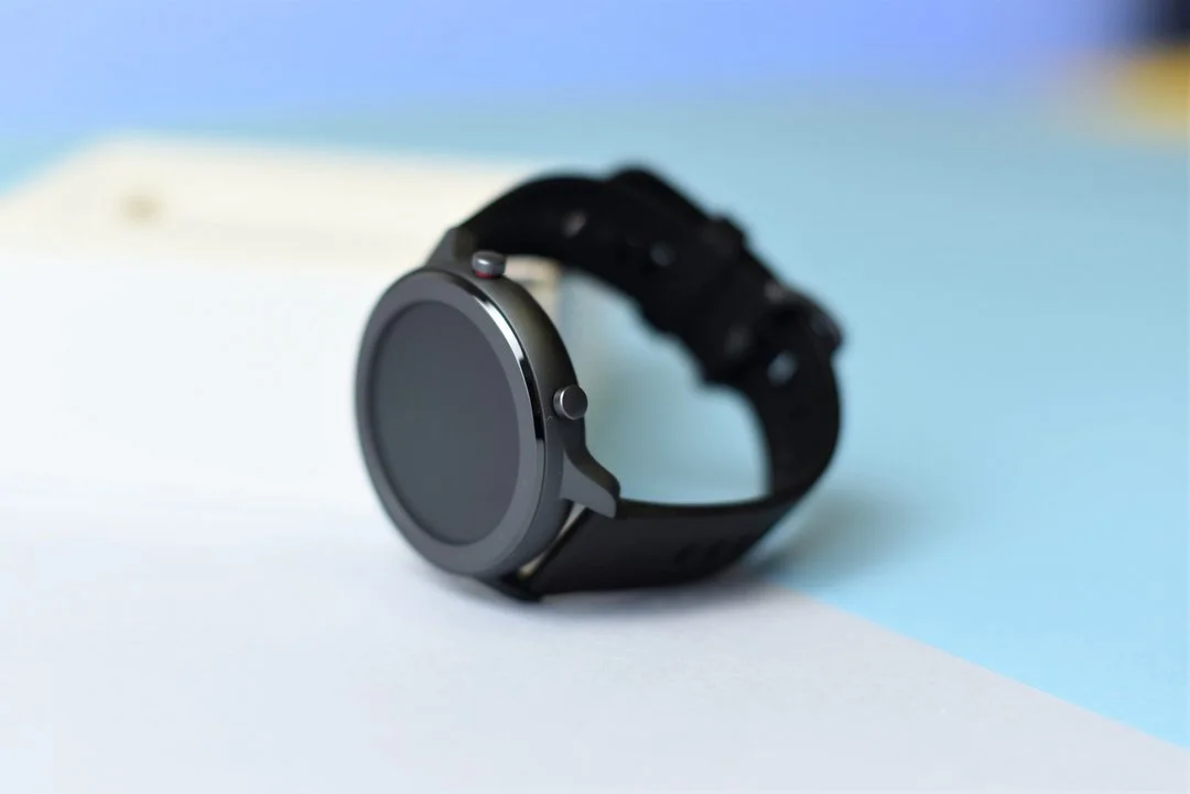 Recenzja Amazfit GTR Lite. Porządny smartwatch dla oszczędnych