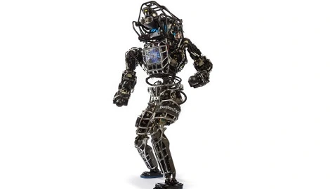 Atlas – robot, który potrafi sprawnie poruszać się po lesie (wideo)