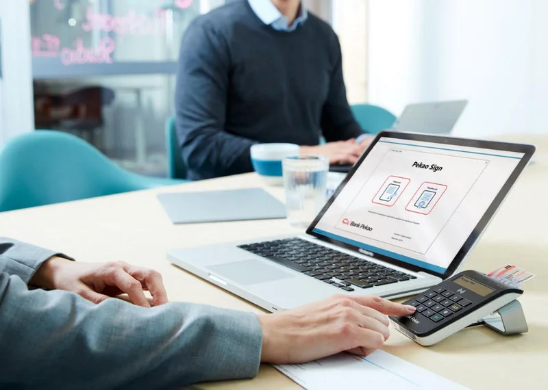 Bank Pekao wdrożył obsługę e-dowodu w oddziałach