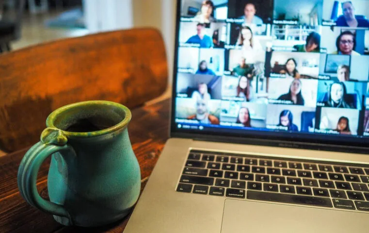 Rośnie popularność webinarów. Ponad 24 miliony uczestników na polskiej platformie