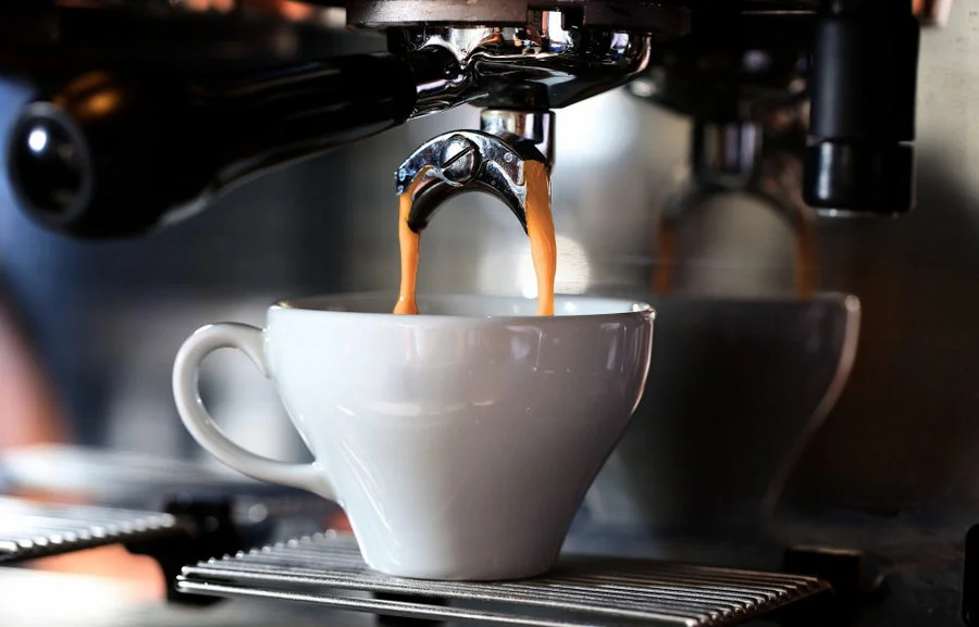 Ekspres do kawy w prezencie? Sprawdź, jaki model dla kogo!